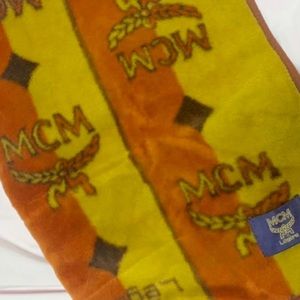 MCM blanket throw 5ft by 4ft comes with box